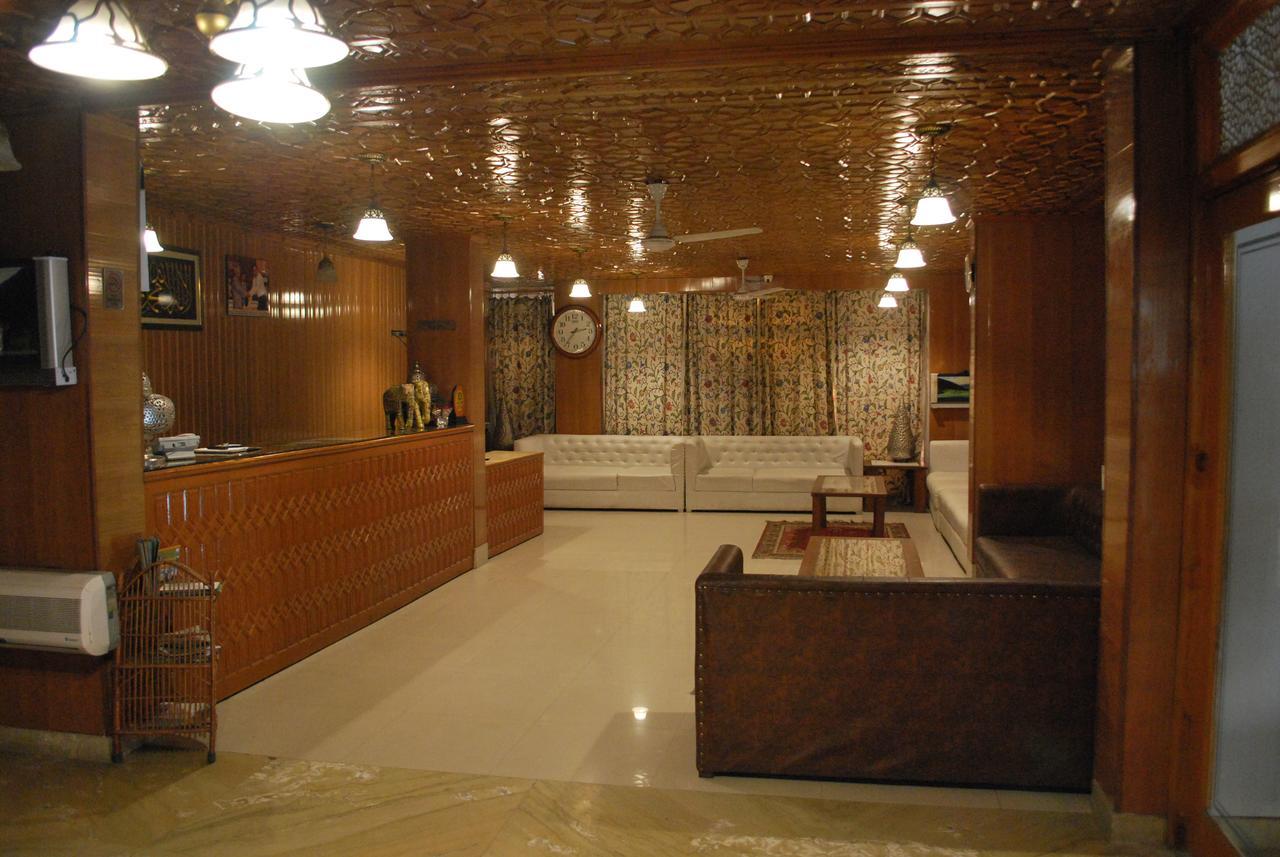 Hotel Kaisar Srīnagar Exteriér fotografie